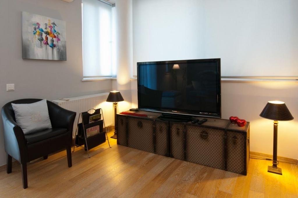 Acropolis Luxury Apartment With Balcony Aten Exteriör bild